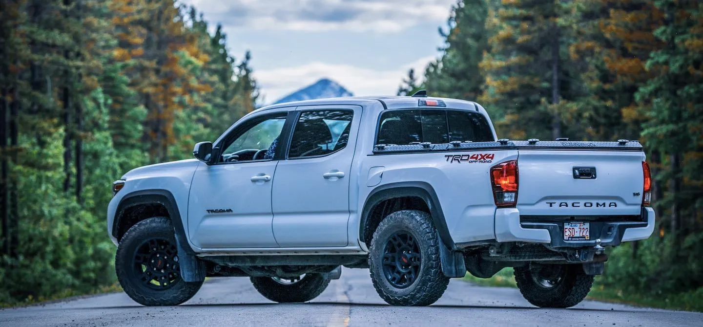 DiamondBack 2007-2021 Toyota Tundra HD Tonneau Cover