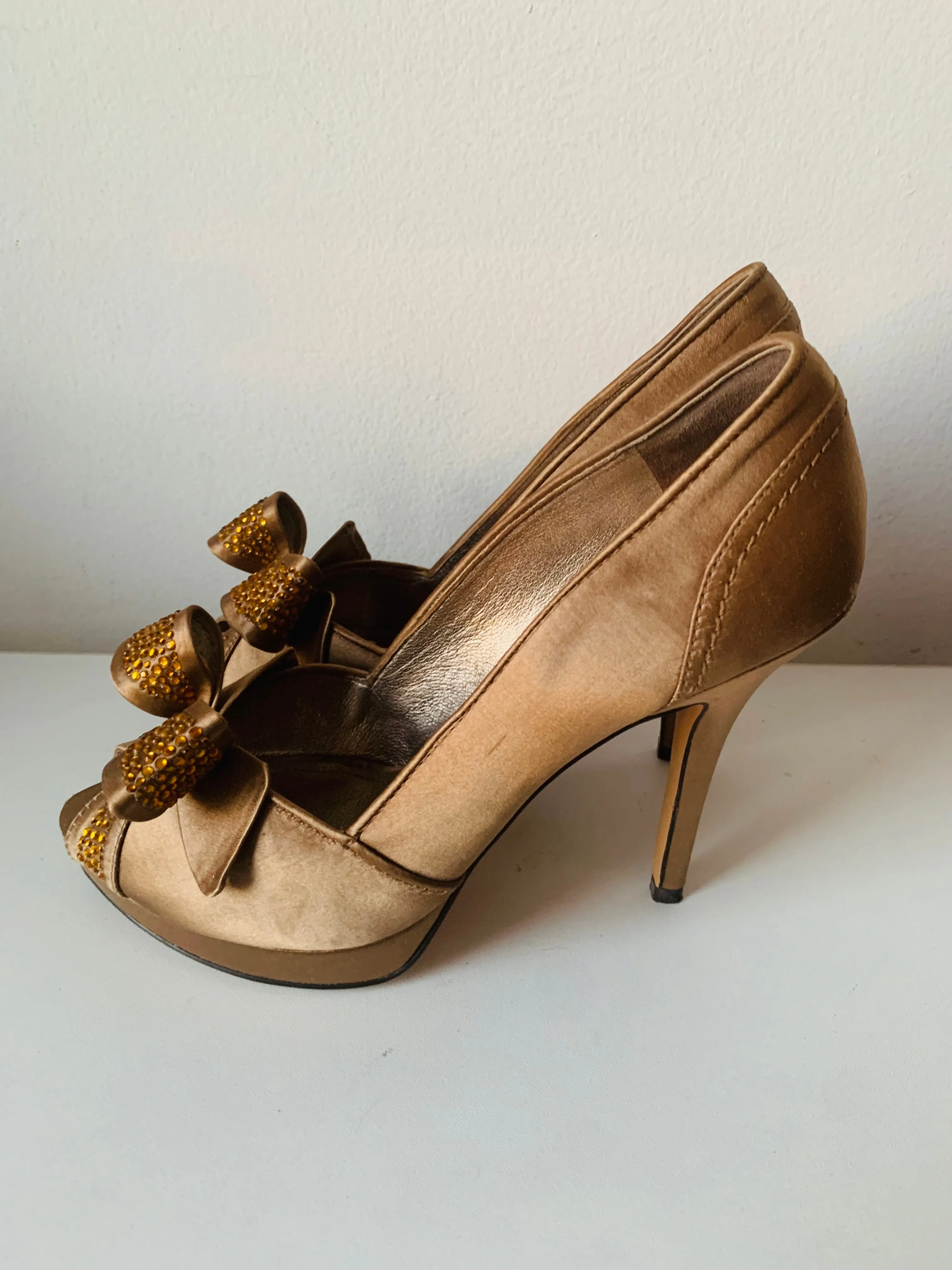 Joan David Bronze Satin Gold Beaded Bow Peep Toe Pumps Size 7.5