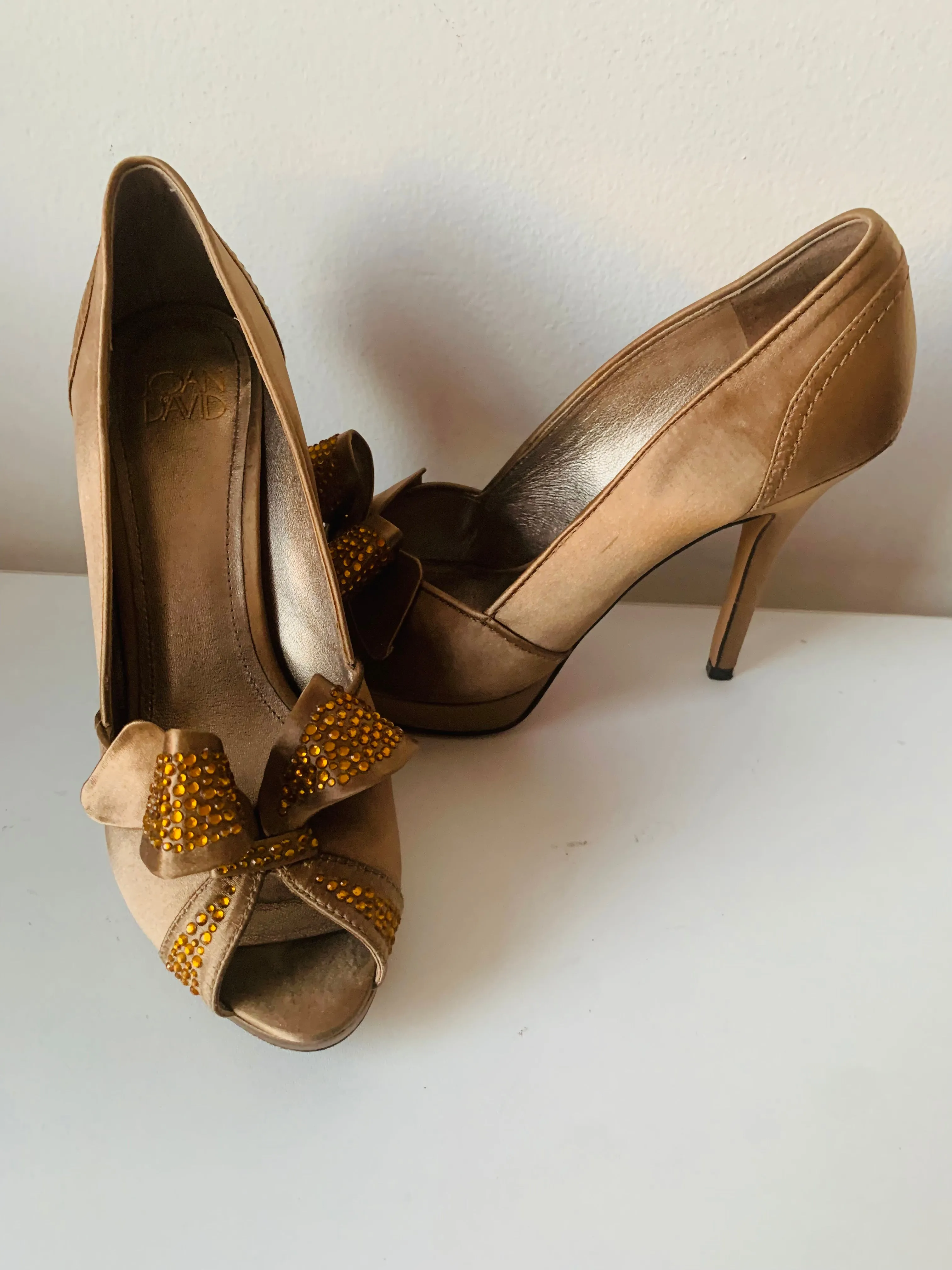 Joan David Bronze Satin Gold Beaded Bow Peep Toe Pumps Size 7.5