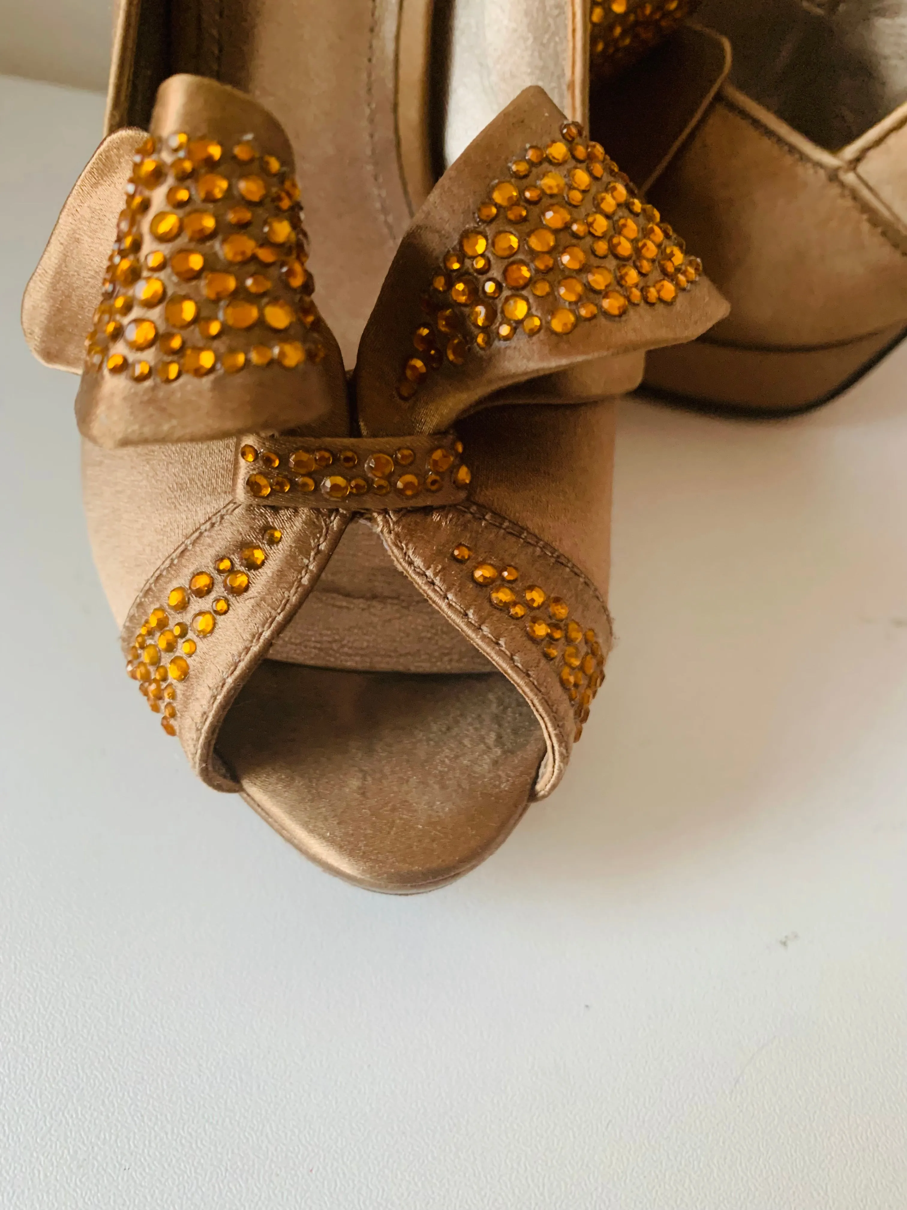 Joan David Bronze Satin Gold Beaded Bow Peep Toe Pumps Size 7.5