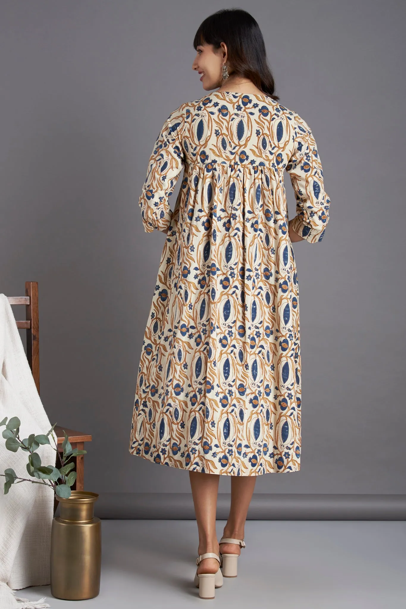 v-neck gather dress - bleached sand & pomegranate garden