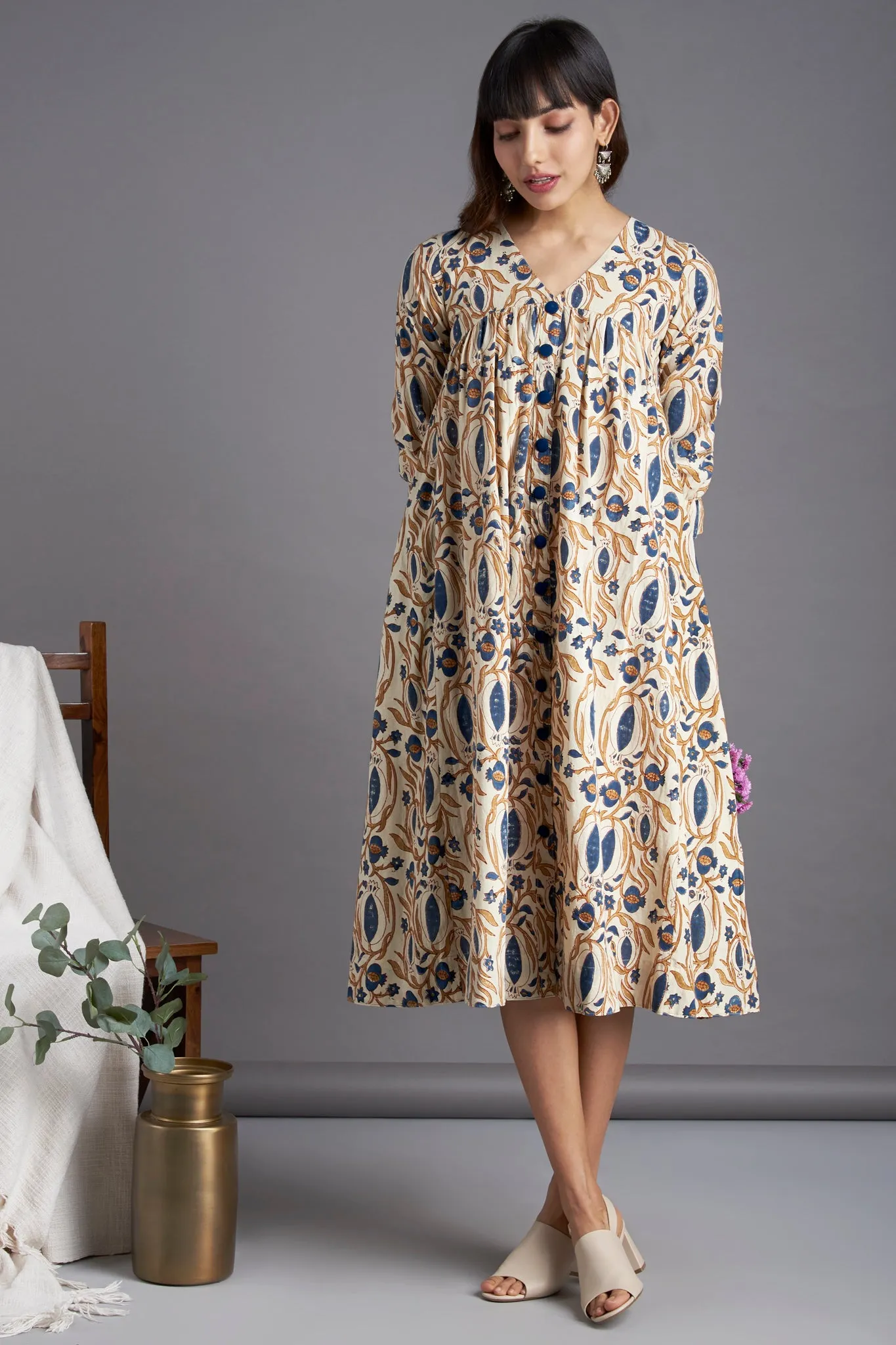v-neck gather dress - bleached sand & pomegranate garden